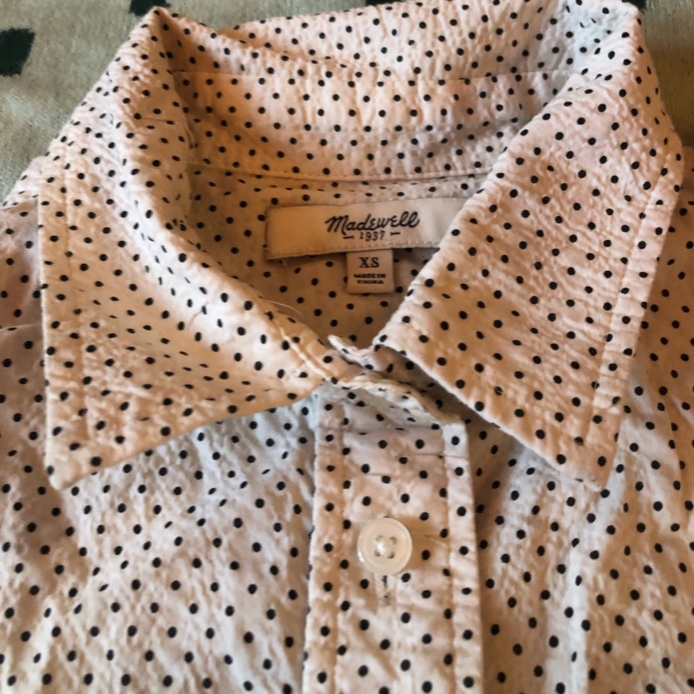 Short sleeve button down - Picture 3 of 3